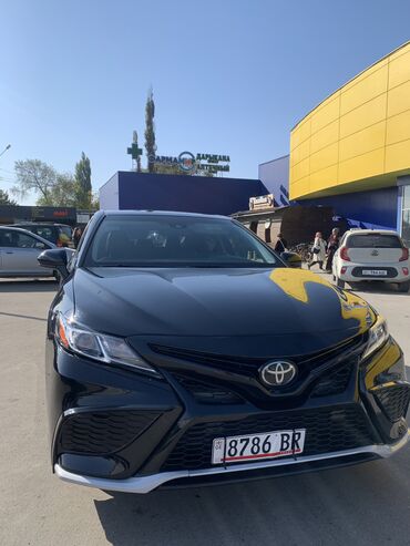 через банк машина: Toyota Camry: 2019 г., 2.5 л, Автомат, Бензин, Седан