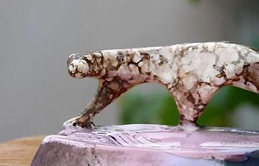 Figure: Vtg figuralna pepeljara oblik pantera Mid-Century style rare. Unikatna — 1