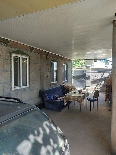 Продажа коттеджей и домов: Продаю дом в 50 метрах от Алматинки ул. Восточная 5, звонить писать at lalafo.kg — 2 Продажа коттеджей и домов: Продаю дом в 50 метрах от Алматинки ул. Восточная 5, звонить писать — 2