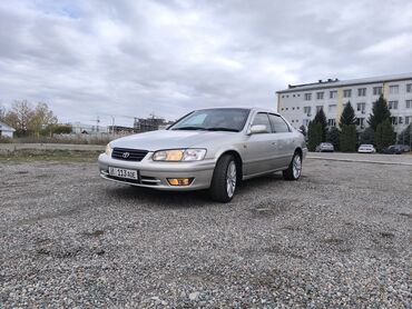 спортивный автомобиль: Toyota Camry: 2000 г., 2.2 л, Автомат, Газ, Седан