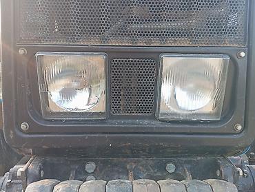 Traktorlar: Belarus MTZ traktoru - Güclü dizel mühərrik, qabaqda balans yükləri — 5