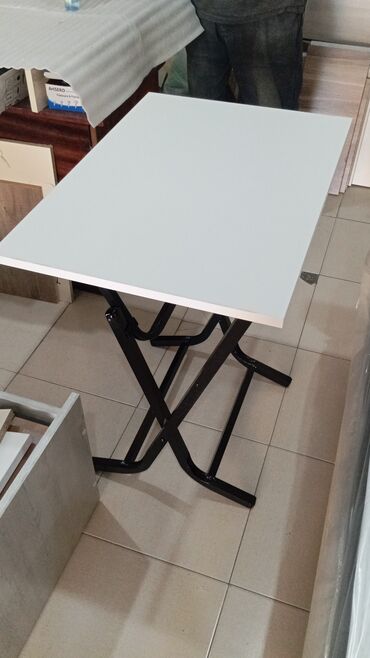 Masalar: Yeni, Açılan, Laminat, Dördbucaq masa — 17