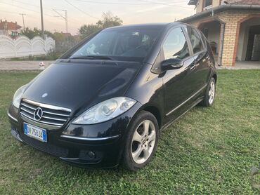 prekrivač za šoferšajbnu: Mercedes-Benz A 180: 0.4 - engine capacity l | 2009 year Hatchback