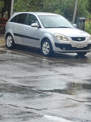 Kia: Kia Rio: 1.4 l | 2005 il Hetçbek