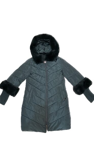 детский пуховик: Куртка зима пуховик 
Размер: 46
Цена: 2000сом