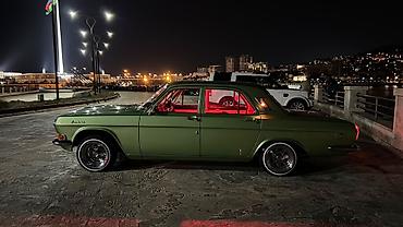 QAZ: QAZ 24 Volga: 2.4 l | 1977 il 100000 km Sedan — 3