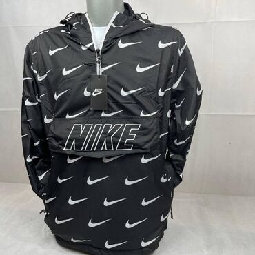 jakne prolecne: Nike šuškavac jakna

Novo
Veličine s m l xl 2xl 3xl