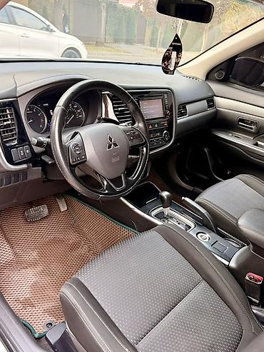 subaru levorg: Mitsubishi Outlander: 2017 г., 2.4 л, Автомат, Бензин, Кроссовер — 5