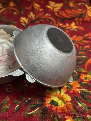 Вазы: Срочная продажа ‼️ Казаны Продаются советские казаны 1) Два казана — 2