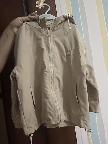 papaqlı yun bodilər: Uşaq üçün bej rəngli yüngül küləkkeçirməz jaket. - Model: kapüşonlu — 2