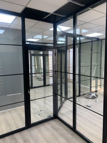 Алюминиевые окна на заказ: Перегородка Алюминиевый перегородка Цельно стеклянные Перегородки из — 19