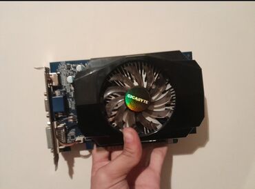 noutbuklar 2 ci əl: Видеокарта Gigabyte GeForce GT 430, < 4 ГБ, Б/у