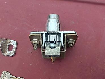 Auto delovi: Brava gepek vrata Lada 2121 Niva 1.6, Lada 2104 Karavan br.2. Polovno — 6