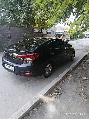 elantra 2022: Hyundai Elantra: 2018 г., 2 л, Бензин, Седан — 2