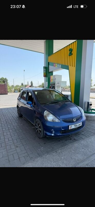 купить бу шины в бишкеке: Honda Fit: 2003 г., 1.3 л, Вариатор, Бензин, Хэтчбэк