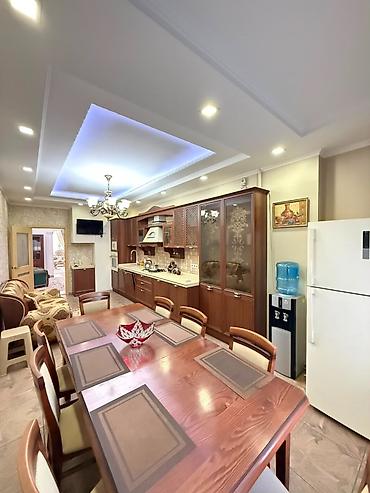 на квартире: 3 комнаты, 132 м², 7 мкр Элитка, 4 этаж, Евроремонт — 9