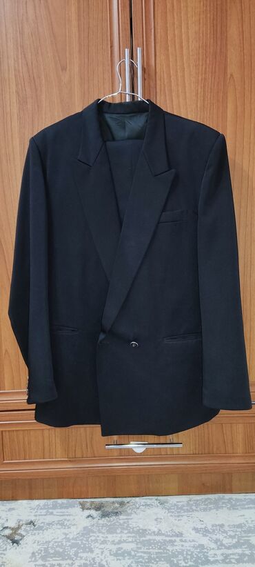 вечерние платья в стиле 80 х: Продаю костюм. корейский. 50 размер