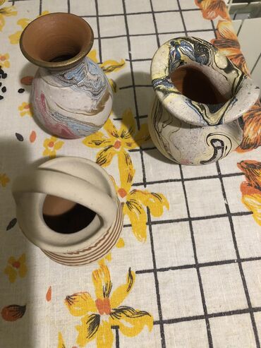 Vaze i saksije: Vaza, Keramika — 9