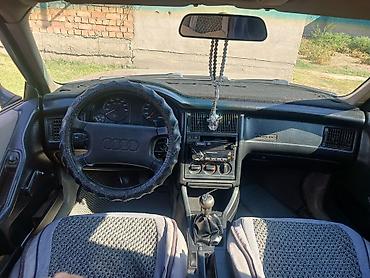 Продажа авто: Audi 80: 1989 г., 1.8 л, Механика, Бензин, Седан — 5