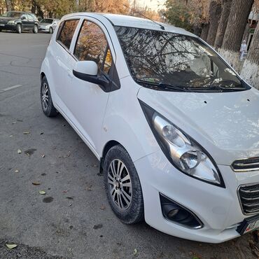 тигач вольво: Chevrolet Spark: 2015 г., Автомат, Бензин, Хетчбек