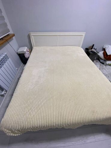 двух этажный кроват: Кровать, Б/у