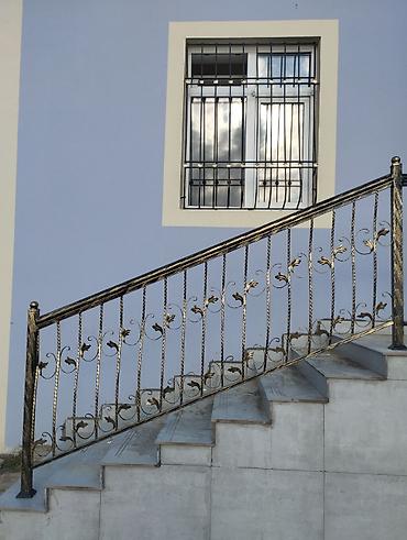 Pilləkən məhəccərləri: Yeni Pilləkən məhəccəri, Polad, Pulsuz çatdırılma — 17