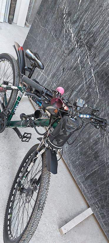 velosiped satiram 28: Tam aksesuarlarla təchiz edilmiş dağ velosipedi Xüsusiyyətlər: - 29" — 7