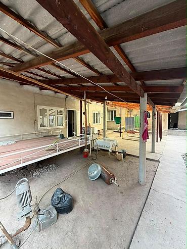 сдаю чекиш ата: 🏡продается 2 этажный жилой дом. 📍Чекиш-Ата ул. Алматинка. Площадь — 10
