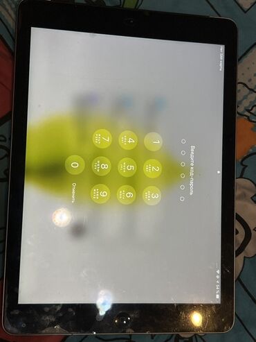 Apple iPad: Apple iPad Air, 9,7", < 64 GB