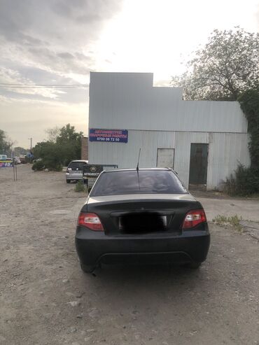 Daewoo: Daewoo Nexia: 2010 г., 1.5 л, Механика, Бензин, Седан