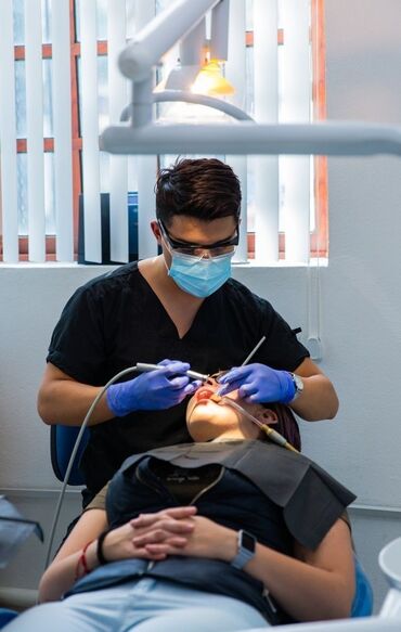 медсестра стоматология: Стоматолог. Фиксированная оплата. 7 мкр