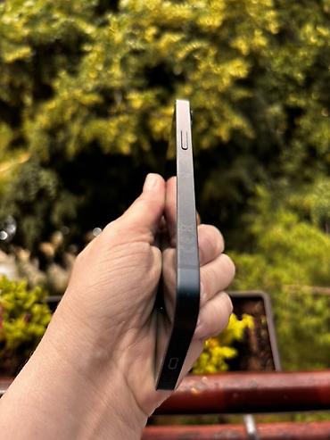 Apple iPhone: Apple iPhone 13 – crna boja 128gb - Ekran: 6.1" Super Retina XDR — 6