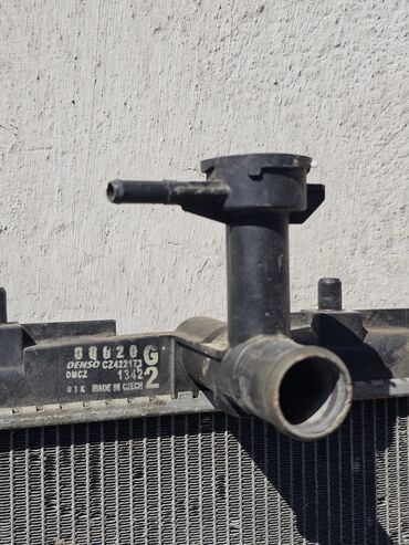 Радиаторы: Радиатор охлаждения двигателя Toyota Aygo 1.0 / Peugeot 107 / Citroen — 3