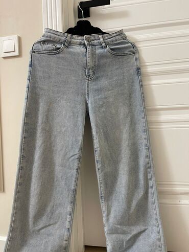 джинсы размер м: Женская одежда, в хорошем состоянии
