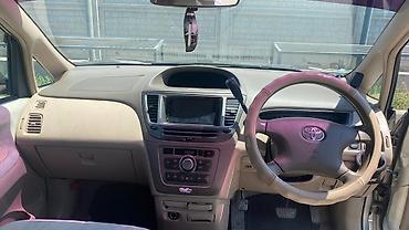 тоета надя: Toyota Nadia: 2002 г., 2 л, Автомат, Бензин, Минивэн — 6