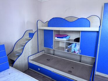 детское постельное белье для новорожденных: Детская односпальная кровать, Б/у, Для девочки, Для мальчика, С матрасом, ДСП