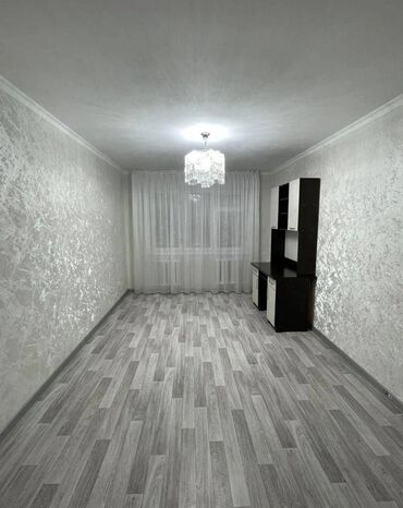 продаю1 комнатная квартира: 2 бөлмө, 43 кв. м, 104-серия, 1 кабат, Евроремонт