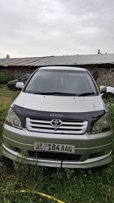 Toyota: Toyota Ipsum: 2003 г., 2.4 л, Автомат, Бензин, Минивэн