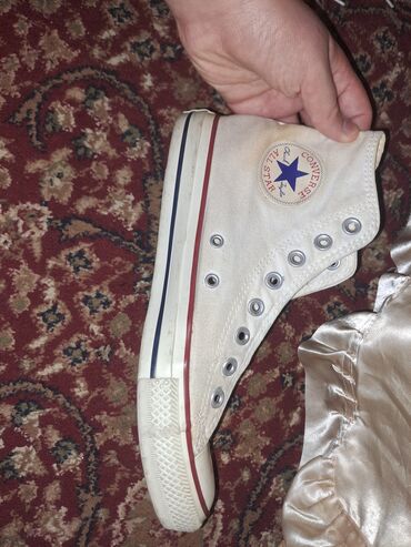 Women's Sneakers and athletic shoes: Converse Chuck Taylor All Star – uniseks, high-top kets - Model kodu — 9