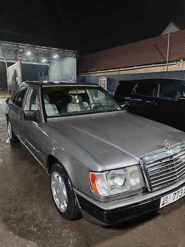 Mercedes-Benz: Mercedes-Benz W124: 1988 г., 2.3 л, Механика, Бензин