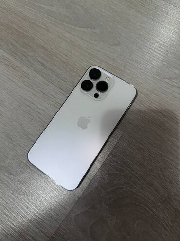 Apple iPhone: IPhone 13 Pro, Б/у, 128 ГБ, Белый, Защитное стекло, Чехол, Кабель, 78 %
