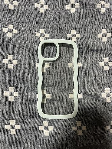 меховой чехол: Набор чехлов для iPhone 13,с большим вырезом для камеры! 1 чехол-с — 1
