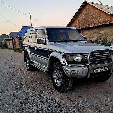 чехол пассат б5: Mitsubishi Pajero: 1993 г., 3 л, Автомат, Бензин, Внедорожник — 1