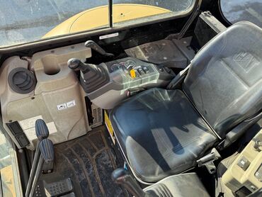 Экскаваторы: Экскаватор, Гусеничный — 7