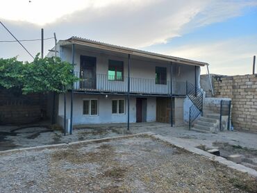 qaradag rayonunda satilan evler: Korgöz qəs. 3 otaqlı, 80 kv. m, Orta təmir