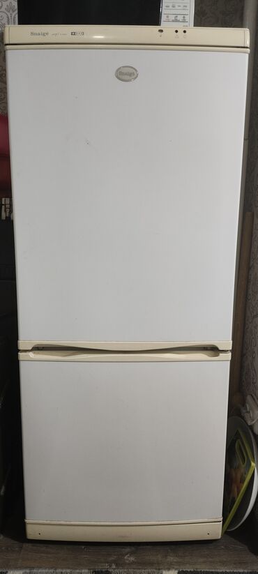 эски холодильник: Холодильник Snaige, Б/у, Двухкамерный