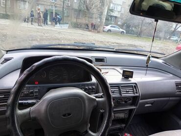 Mitsubishi: Mitsubishi Space Wagon: 1993 г., 2 л, Механика, Бензин, Универсал — 1