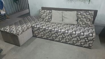 продаю пуфики: Диван-кровать Диван, Б/у