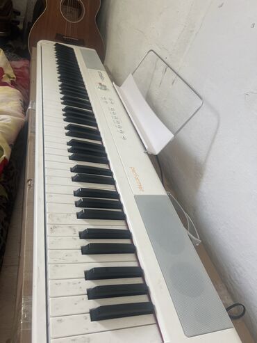 продать пианино бу: Artesia pro сатылат басы 45000минсом