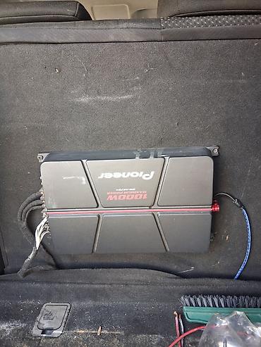 Səs gücləndiriciləri: Pioneer GM-A5704 avtomobil gücləndiricisi - Maksimal güc: 1000W — 5